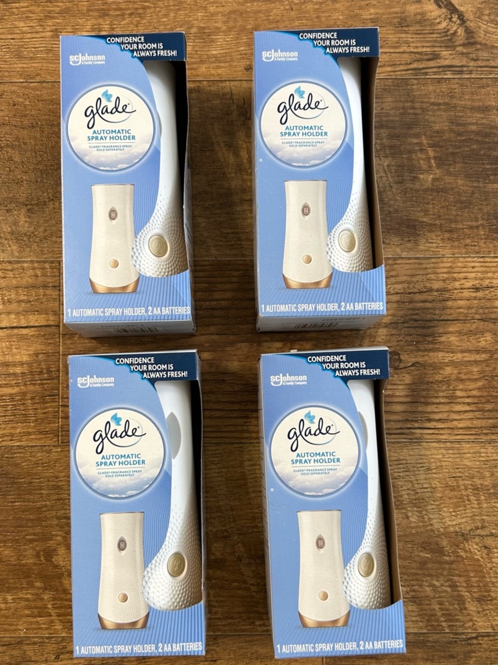 Glade White Automatic Spray Holder with Gold Accent